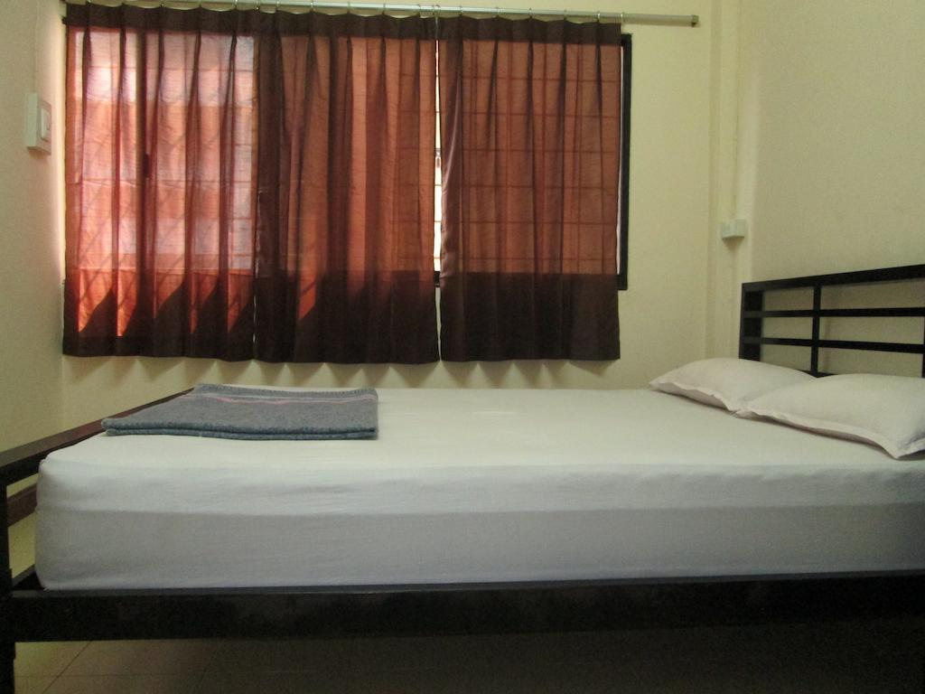 Lee House Inn Bangkok Rum bild